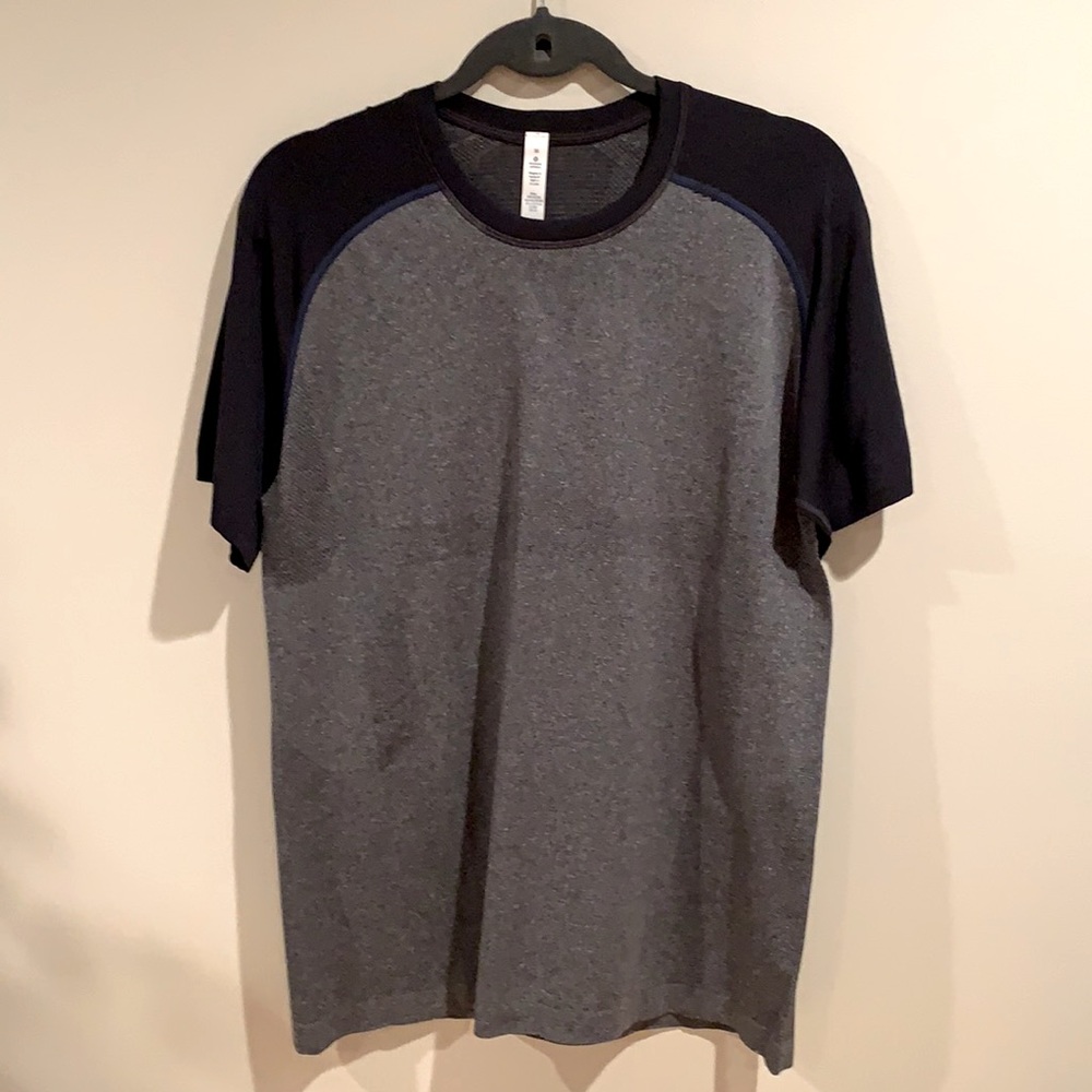 NEW Lululemon Men’s Shirt